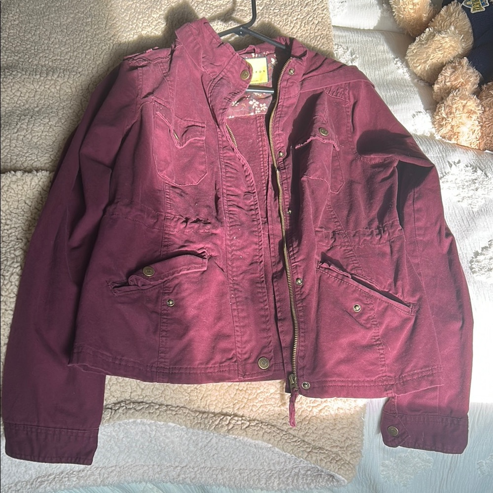 Women's Burgundy Jacket